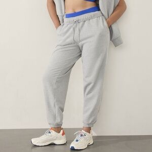 NWT Athleta Forever Fleece High Rise Piping Jogger Grey/White | Size L